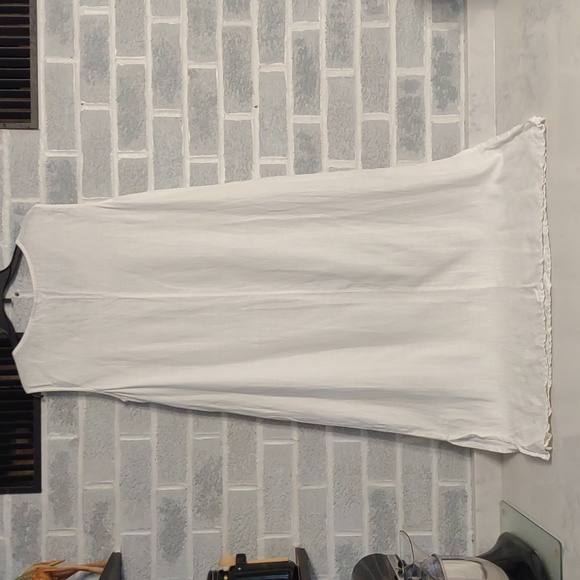 Women's Long White Maxi Dress with Beautiful Light Pink & Green Rose Embroidery - Picture 10 of 10